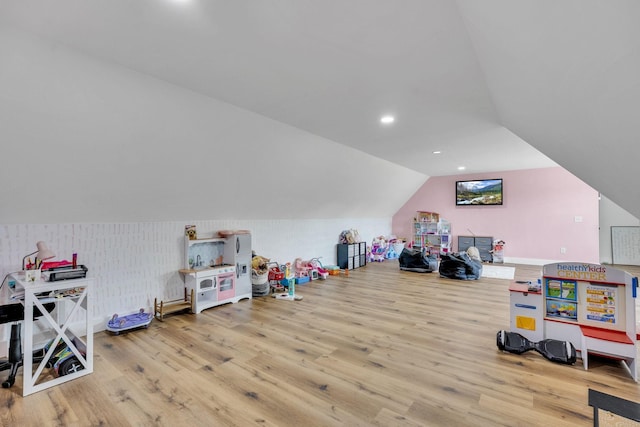 426 Maple Bend Rd, Winchester, TN 37398 - rec room with wood finished floors, vaulted ceiling, and recessed lighting