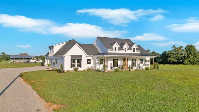 426 Maple Bend Rd, Winchester, TN 37398 - view of front facade featuring a porch, driveway, and a front yard