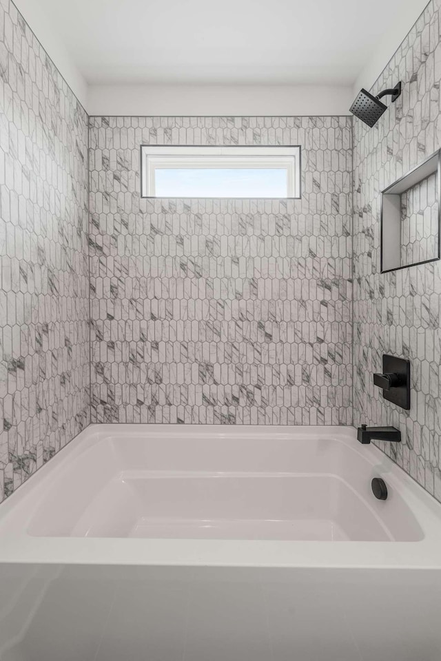 1823 River Dr, Nashville, TN 37218 - bathroom featuring plenty of natural light