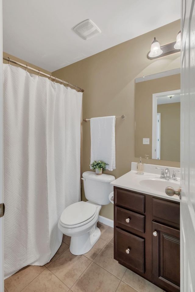2008 Kingston Pl, Spring Hill, TN 37174 - full bathroom featuring tile patterned floors, vanity, and curtained shower