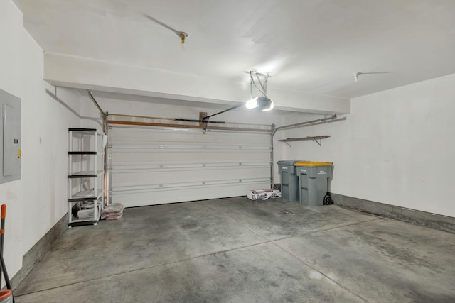 2008 Kingston Pl, Spring Hill, TN 37174 - garage featuring a garage door opener and electric panel
