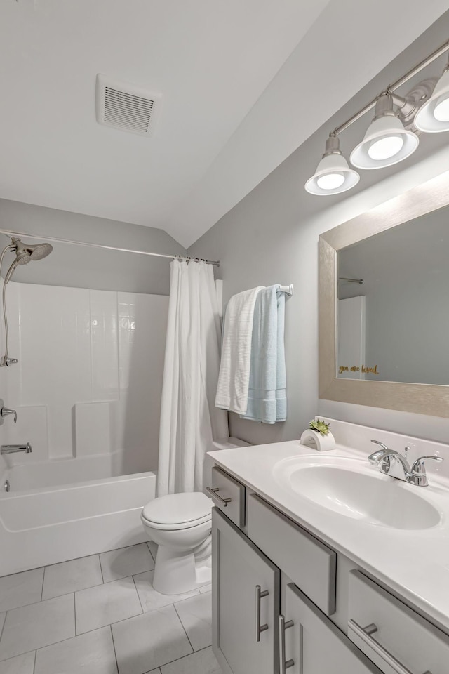 607 Beamon Dr, Franklin, TN 37064 - bathroom featuring vanity, shower / bath combo, and vaulted ceiling