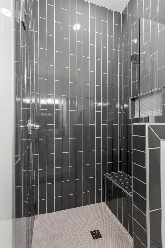 2618 Buckner Ln, Thompsons Station, TN 37179 - full bath with tiled shower