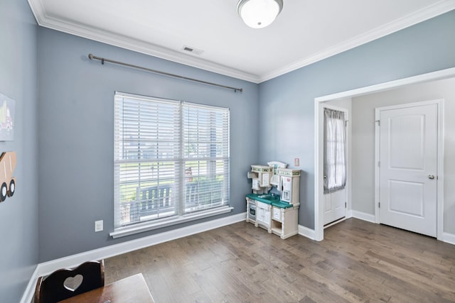 2426 Telford Ln, Murfreesboro, TN 37128 - foyer with crown molding and dark wood-style floors