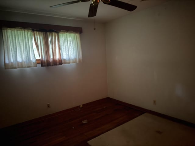 887 Elwood Dr, Clarksville, TN 37040 - empty room featuring a ceiling fan and wood finished floors