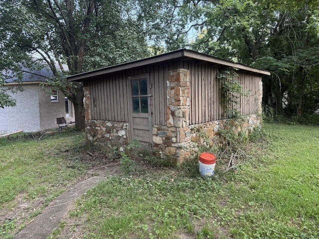887 Elwood Dr, Clarksville, TN 37040 - view of outbuilding