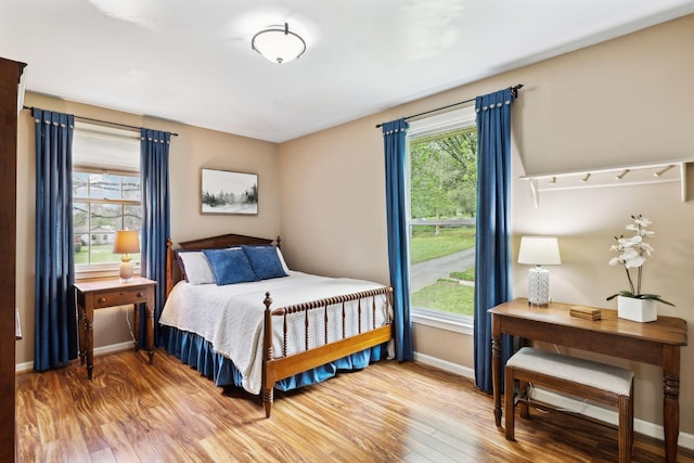 6002 Temple Rd, Nashville, TN 37221 - bedroom with wood finished floors and baseboards