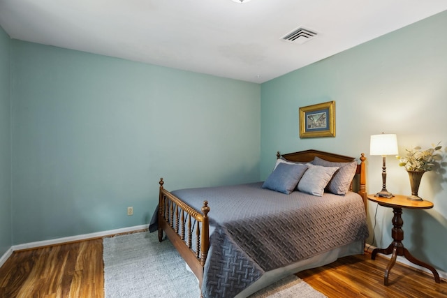 6002 Temple Rd, Nashville, TN 37221 - bedroom featuring wood finished floors and baseboards