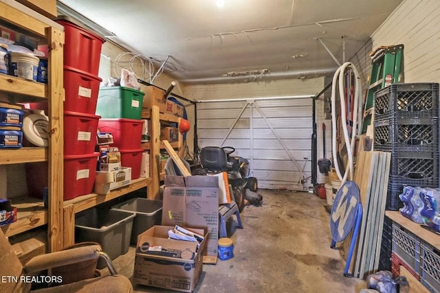 110 Clark Ave, Jamestown, TN 38556 - view of garage