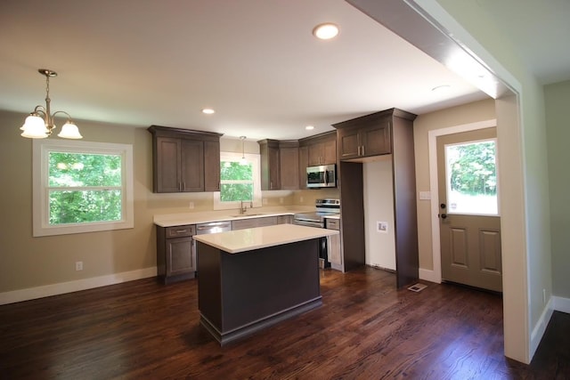 762 Austin Bottom Rd, Baxter, TN 38544 - kitchen featuring stainless steel appliances, plenty of natural light, light countertops, and recessed lighting