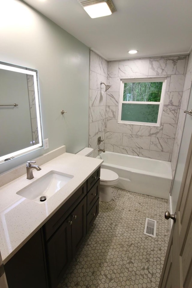 762 Austin Bottom Rd, Baxter, TN 38544 - full bath featuring vanity,  shower combination, and recessed lighting