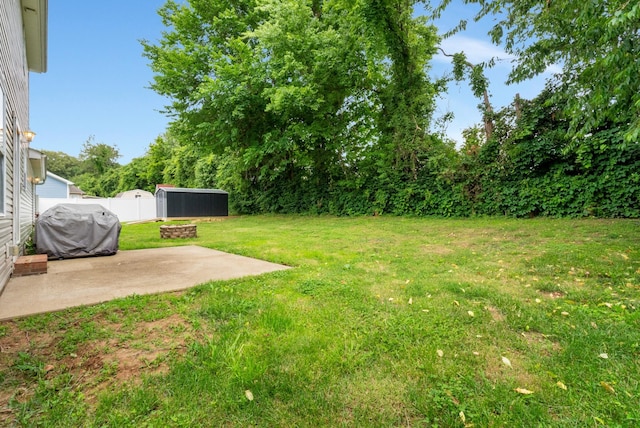 939 Wing Tip Cir, Hopkinsville, KY 42240 - view of yard with a patio and an outdoor structure
