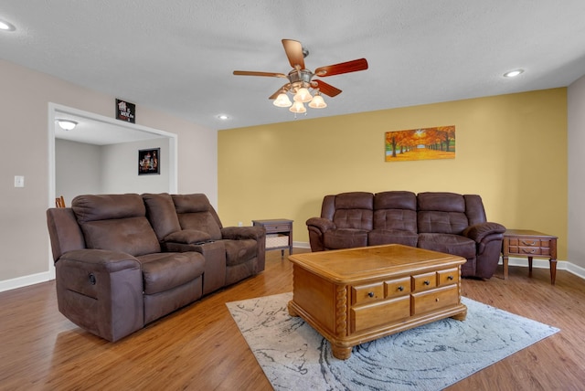 939 Wing Tip Cir, Hopkinsville, KY 42240 - living room featuring ceiling fan, light wood-type flooring, and recessed lighting