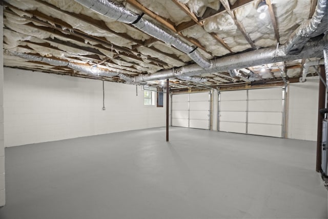 5670 Lakeview Rd, Springfield, TN 37172 - view of garage
