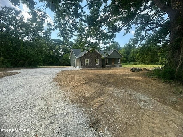 250 Old Grimsley Ct, Grimsley, TN 38565 - single story home with driveway and stone siding