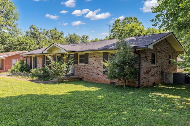 1011 S Baird Ln, Murfreesboro, TN 37130 - ranch-style home featuring brick siding, a front lawn, and a shingled roof