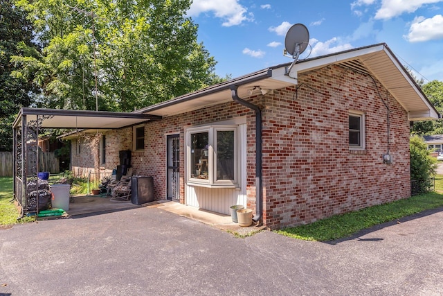 1011 S Baird Ln, Murfreesboro, TN 37130 - view of front of house with brick siding