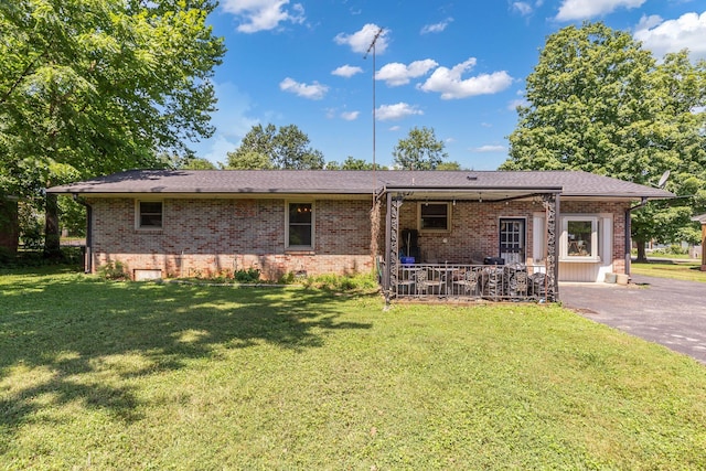 1011 S Baird Ln, Murfreesboro, TN 37130 - view of front facade featuring brick siding and a front lawn