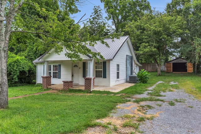 320 White St, Shelbyville, TN 37160 - photo 4