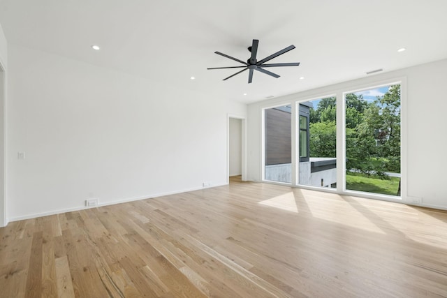 4045 Outer Dr, Nashville, TN 37204 - unfurnished room featuring light wood-style flooring, a ceiling fan, and recessed lighting