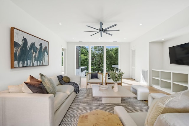 4045 Outer Dr, Nashville, TN 37204 - living room featuring a ceiling fan and recessed lighting