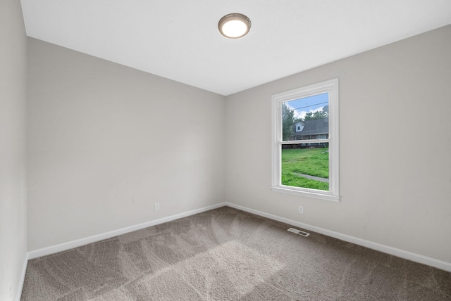 712 Green Valley Ct, Clarksville, TN 37042 - empty room with carpet floors and baseboards