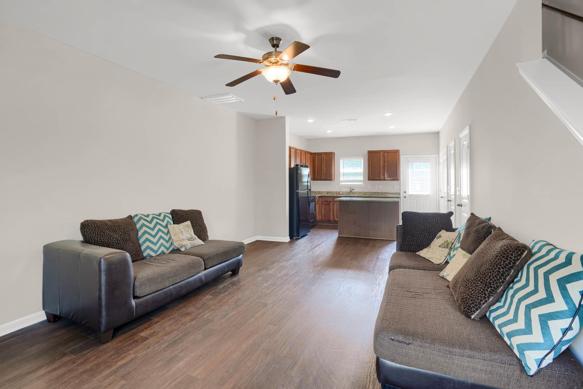 151 Ofner Dr, La Vergne, TN 37086 - photo 3