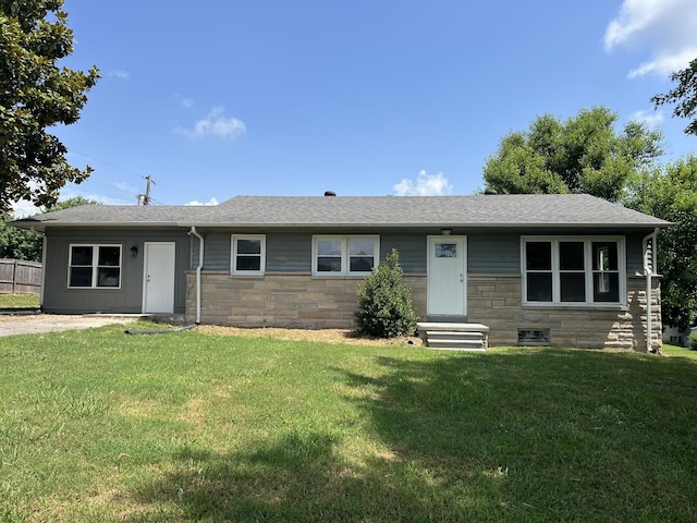 208 Skyline Dr, Red Boiling Springs, TN 37150 - ranch-style home featuring stone siding, roof with shingles, and entry steps