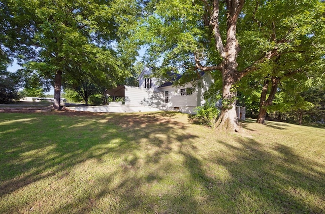 1885 N Soules Chapel Rd, Cunningham, TN 37052 - view of grassy yard
