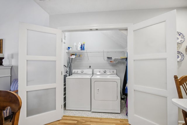 4858 Chelanie Cir, Murfreesboro, TN 37129 - laundry room with independent washer and dryer and wood finished floors