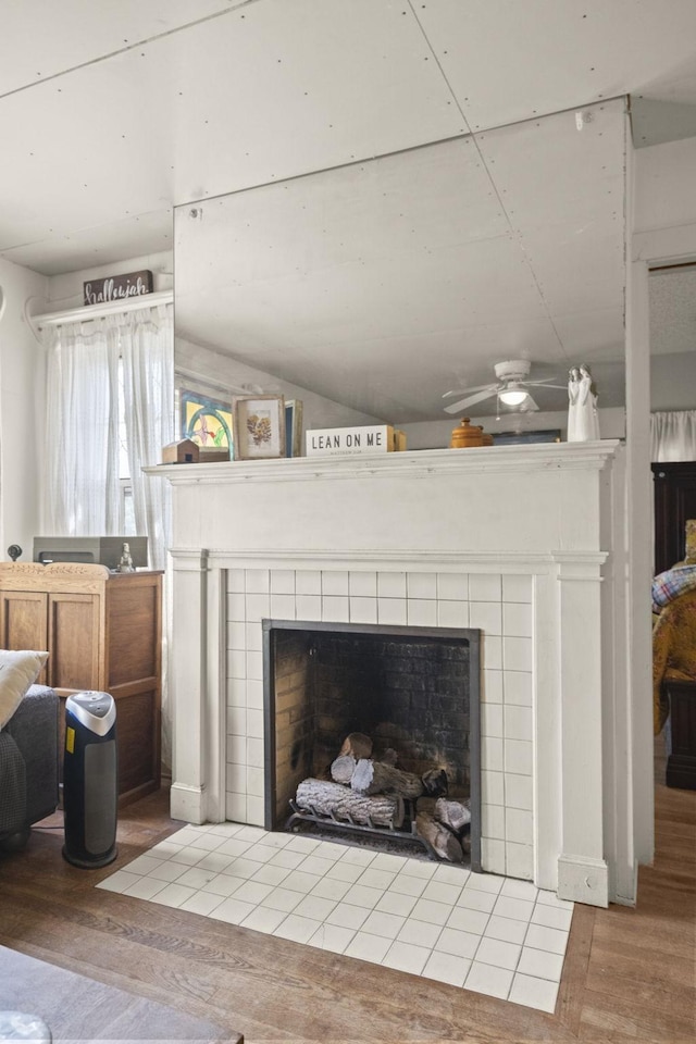 1509 5th Ave W, Springfield, TN 37172 - detailed view of wood finished floors, a fireplace, and ceiling fan