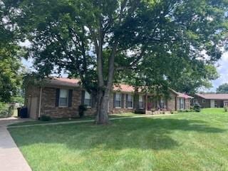 1246 Imperial Dr, Columbia, TN 38401 - ranch-style home with a front lawn