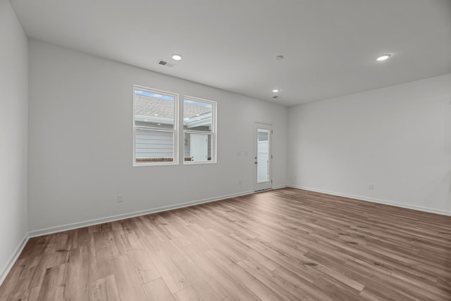 2900 Suzanne Landon Dr Unit E2, Murfreesboro, TN 37130 - empty room with light wood finished floors and recessed lighting