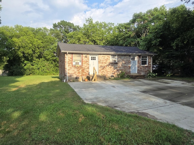 419 Kinsey Blvd, Madison, TN 37115 - ranch-style home with brick siding, a front yard, and entry steps