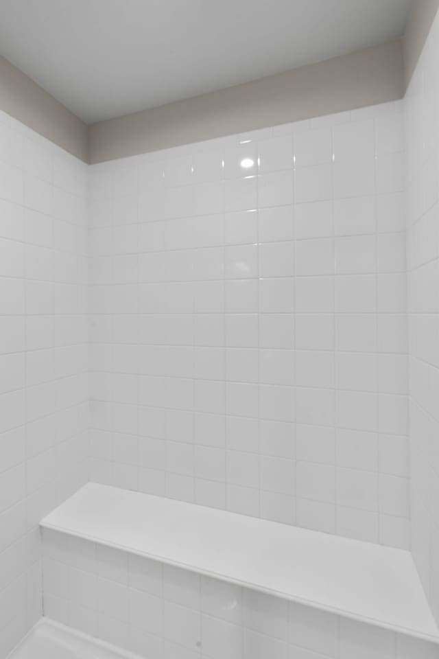 258 Dartmoor Pl, Goodlettsville, TN 37072 - view of full bathroom