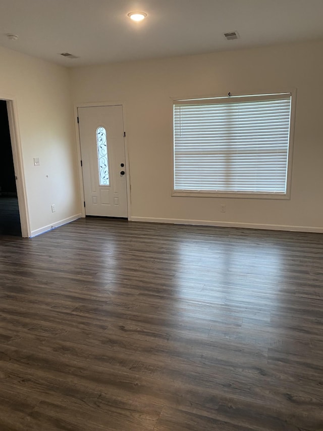 313 Hobbs Ave, Lebanon, TN 37087 - entrance foyer with dark wood finished floors and recessed lighting