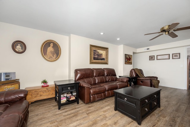 540 Powell Hollow Rd, Tullahoma, TN 37388 - living area with light wood-style flooring, ceiling fan, and recessed lighting