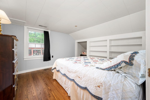 540 Powell Hollow Rd, Tullahoma, TN 37388 - bedroom with dark wood-type flooring and vaulted ceiling