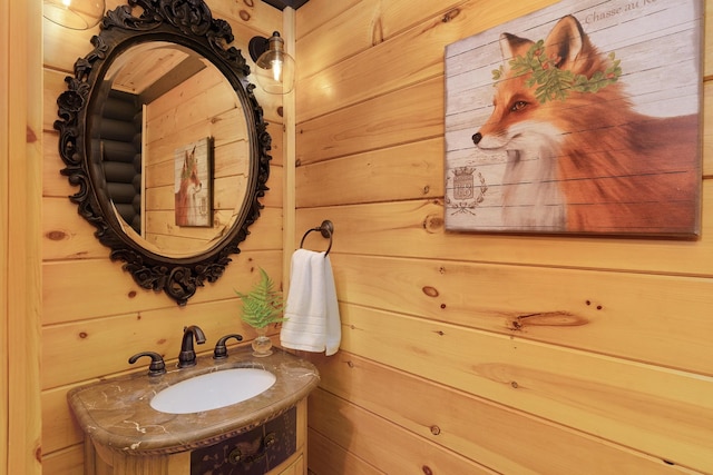 1261 S Cedar Ln, Chickamauga, GA 30707 - bathroom with vanity