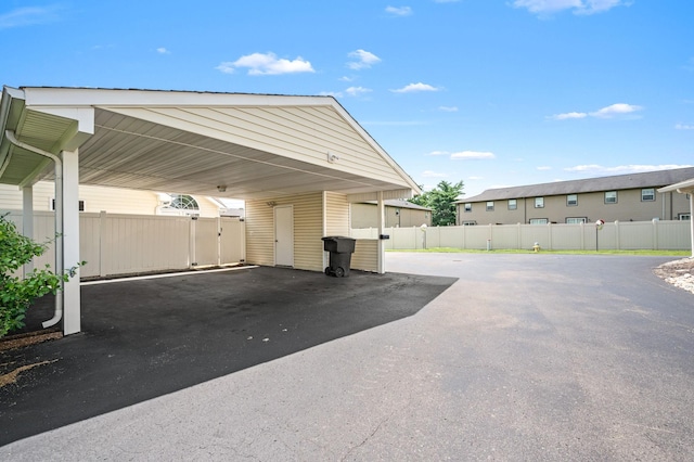 785 E Northfield Blvd, Murfreesboro, TN 37130 - view of parking featuring a carport and driveway