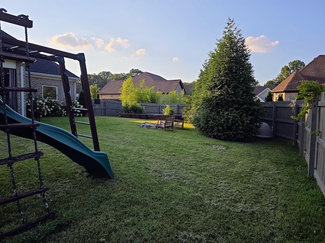 8009 Shelly Plum Dr, Murfreesboro, TN 37128 - fenced backyard with a playground
