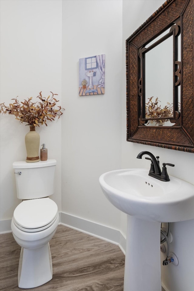 3331 Alta Ln, Murfreesboro, TN 37128 - half bathroom featuring baseboards and wood finished floors