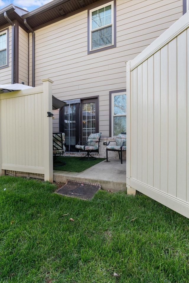 3331 Alta Ln, Murfreesboro, TN 37128 - back of property with a patio area and a yard