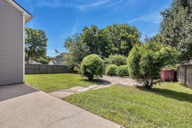 2117 Spring Hill Cir, Spring Hill, TN 37174 - view of yard with a patio area