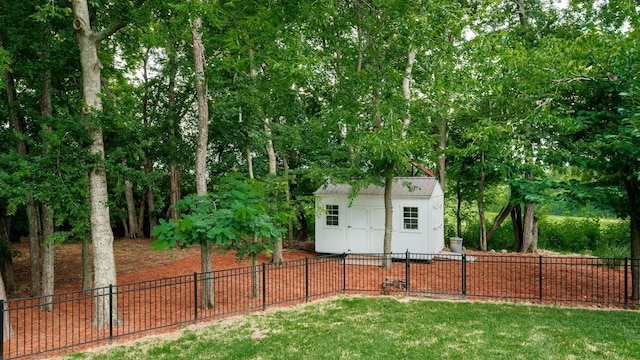 529 Derby Downs, Lebanon, TN 37087 - view of yard featuring a storage unit
