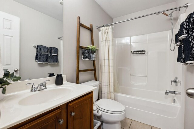 1016 Nealcrest Cir, Spring Hill, TN 37174 - full bath with vanity, shower / tub combo with curtain, and tile patterned flooring