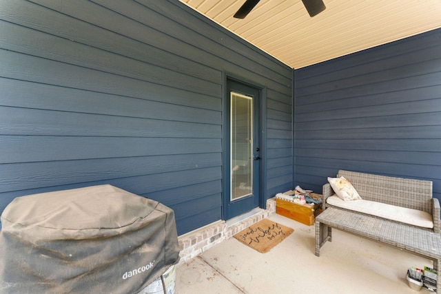 2428 Sandstone Cir, Murfreesboro, TN 37130 - view of exterior entry featuring ceiling fan