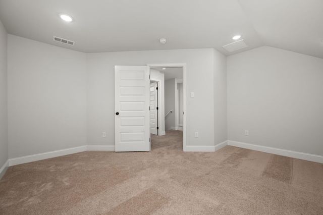522 Rohan Dr, Murfreesboro, TN 37129 - unfurnished bedroom featuring light carpet, lofted ceiling, and recessed lighting