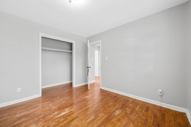 211 Navaho Trl, Hopkinsville, KY 42240 - unfurnished bedroom with a closet and light wood-type flooring