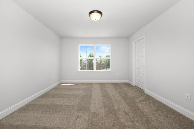 514 Rohan Dr, Murfreesboro, TN 37129 - carpeted empty room featuring baseboards